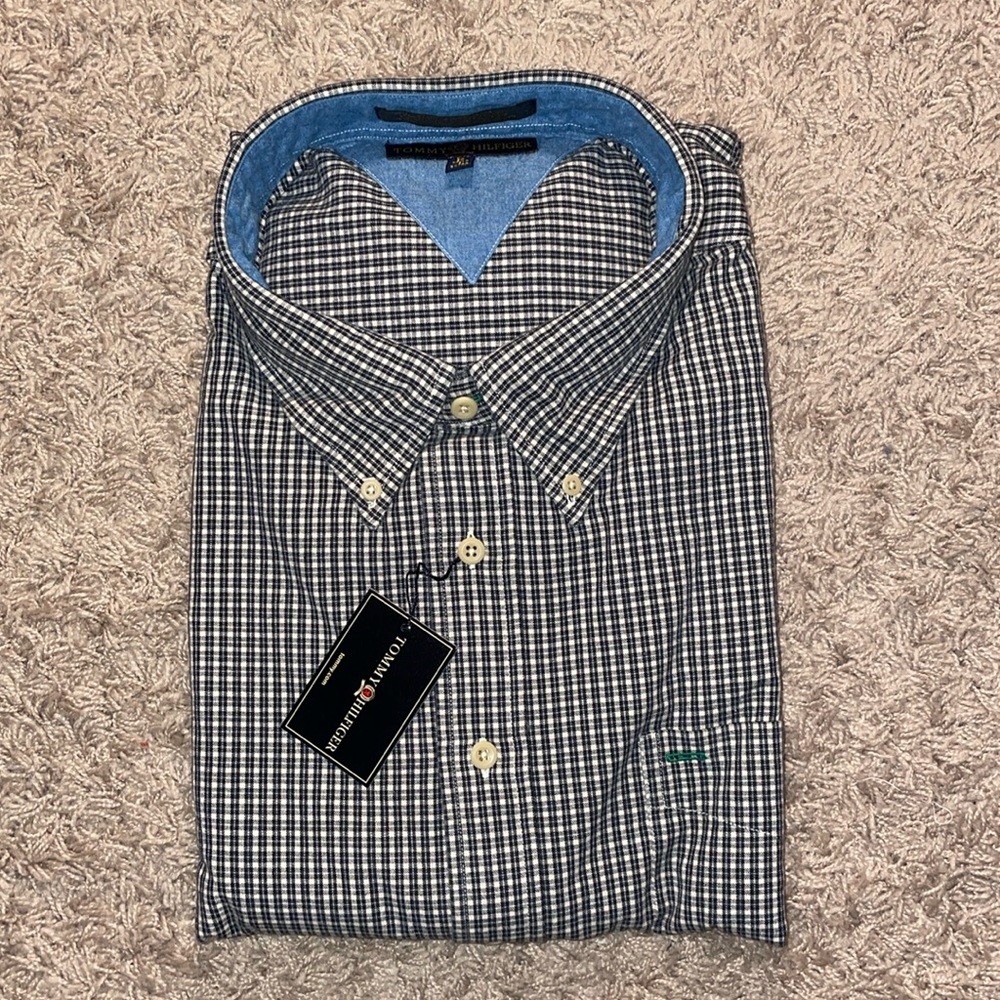 Tommy Hilfiger Navy Plaid Button Down (NWT)